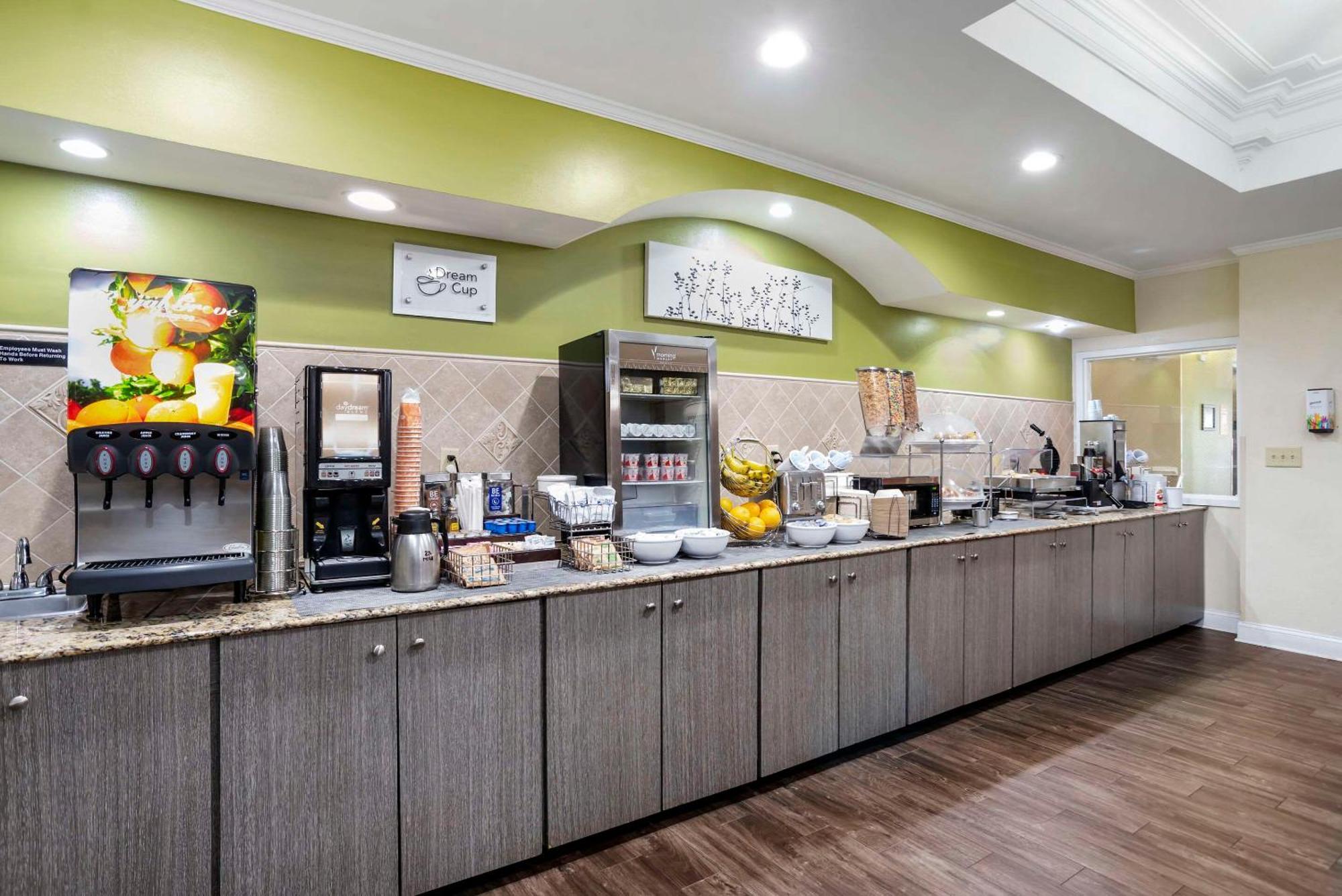 Sleep Inn & Suites Montgomery East I-85 Екстериор снимка