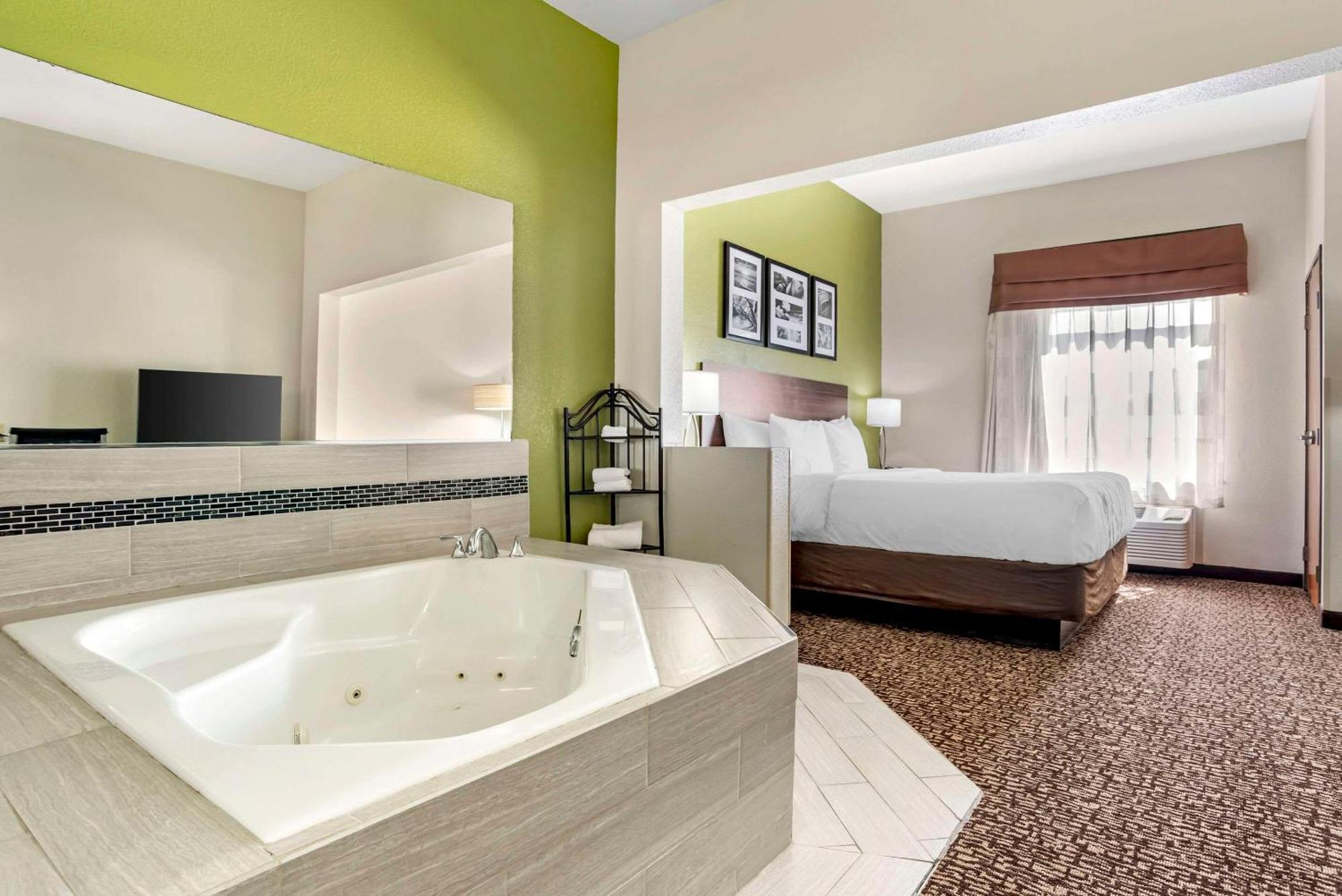 Sleep Inn & Suites Montgomery East I-85 Екстериор снимка